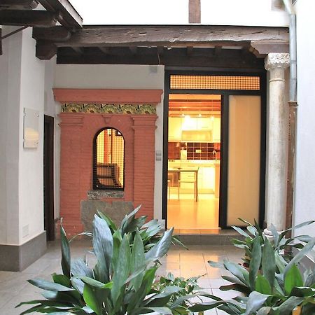 Apartamentos Inside Alhacaba Granada Phòng bức ảnh