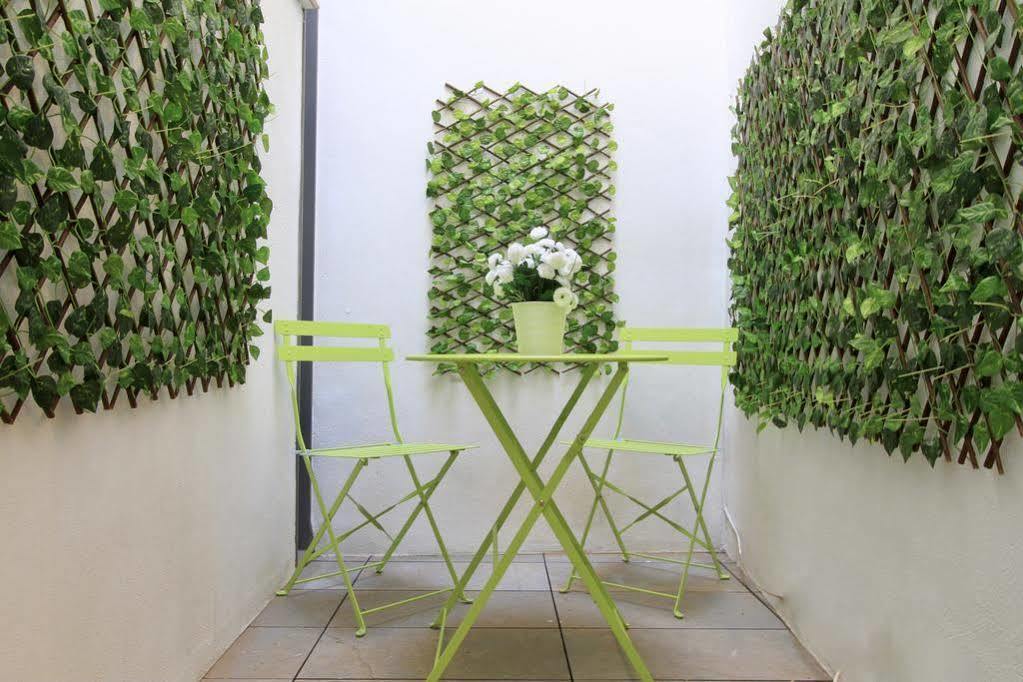 Apartamentos Inside Alhacaba Granada Ngoại thất bức ảnh